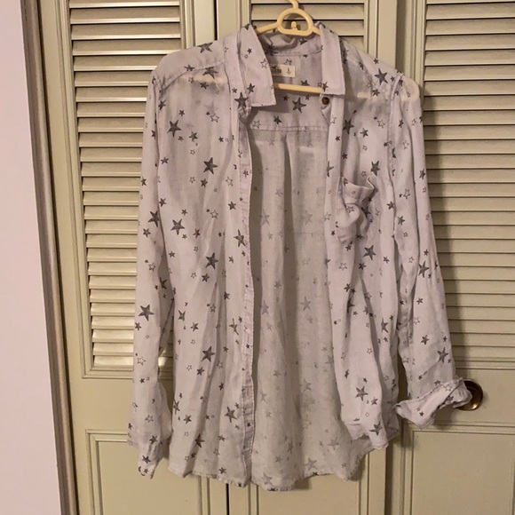 Gray star button up - Picture 1 of 1